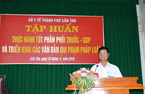 BS.CKI Huỳnh Văn Nhanh, Phó Giám đốc Sở Y tế, phát biểu khai mạc.