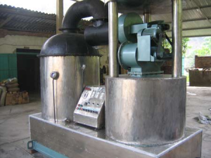 Lò đốt rác thải Y tế HTL do ông Trịnh Đình Năng chế tạo sản xuất(ảnh do Công ty TNHH công nghiệp HTL cung cấp) Lò đốt rác thải Y tế HTL do ông Trịnh Đình Năng chế tạo sản xuất(ảnh do Công ty TNHH công nghiệp HTL cung cấp)