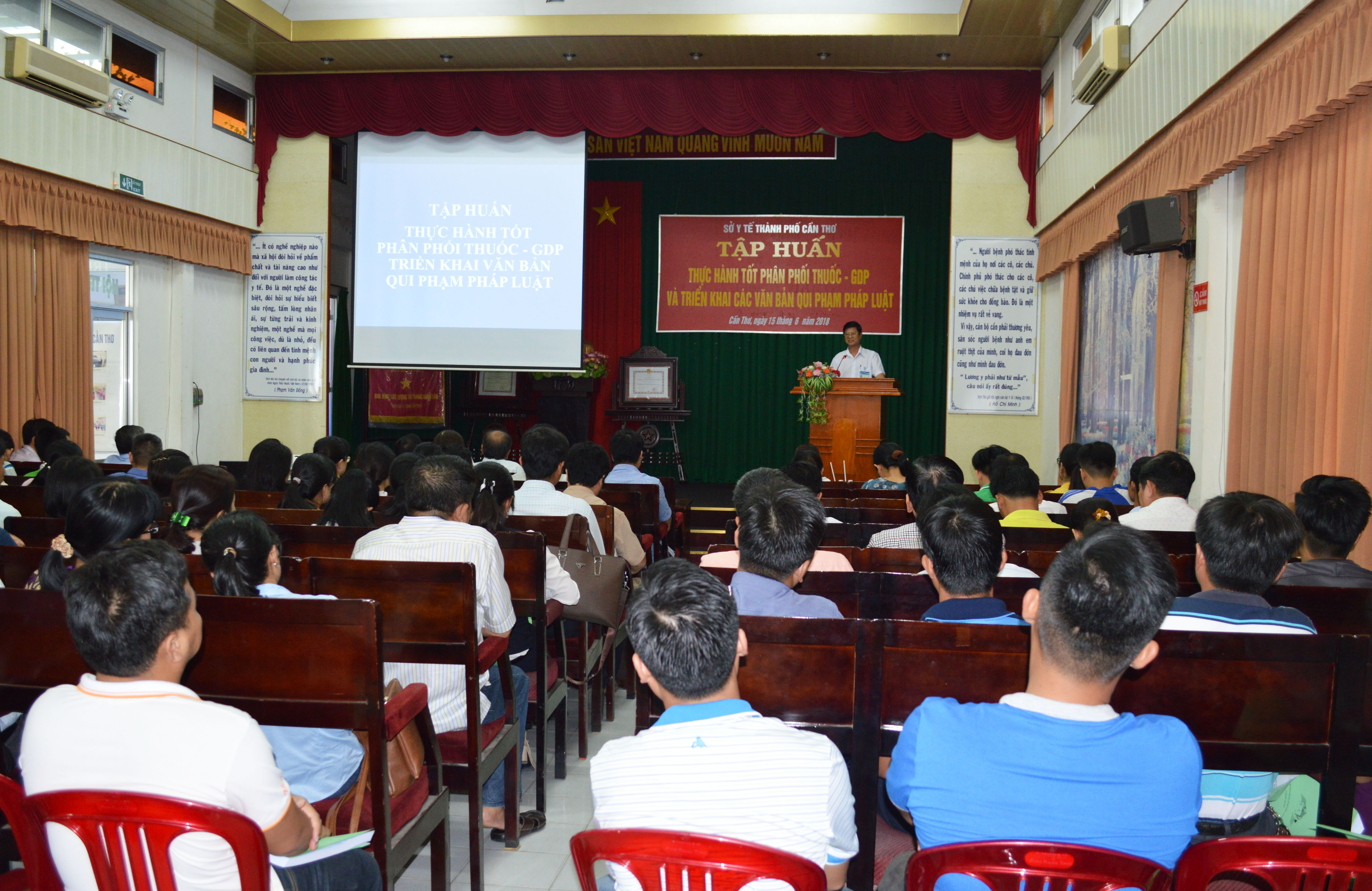 TH thuc hanh tot phan phoi thuoc 2018_THUOC003.jpg